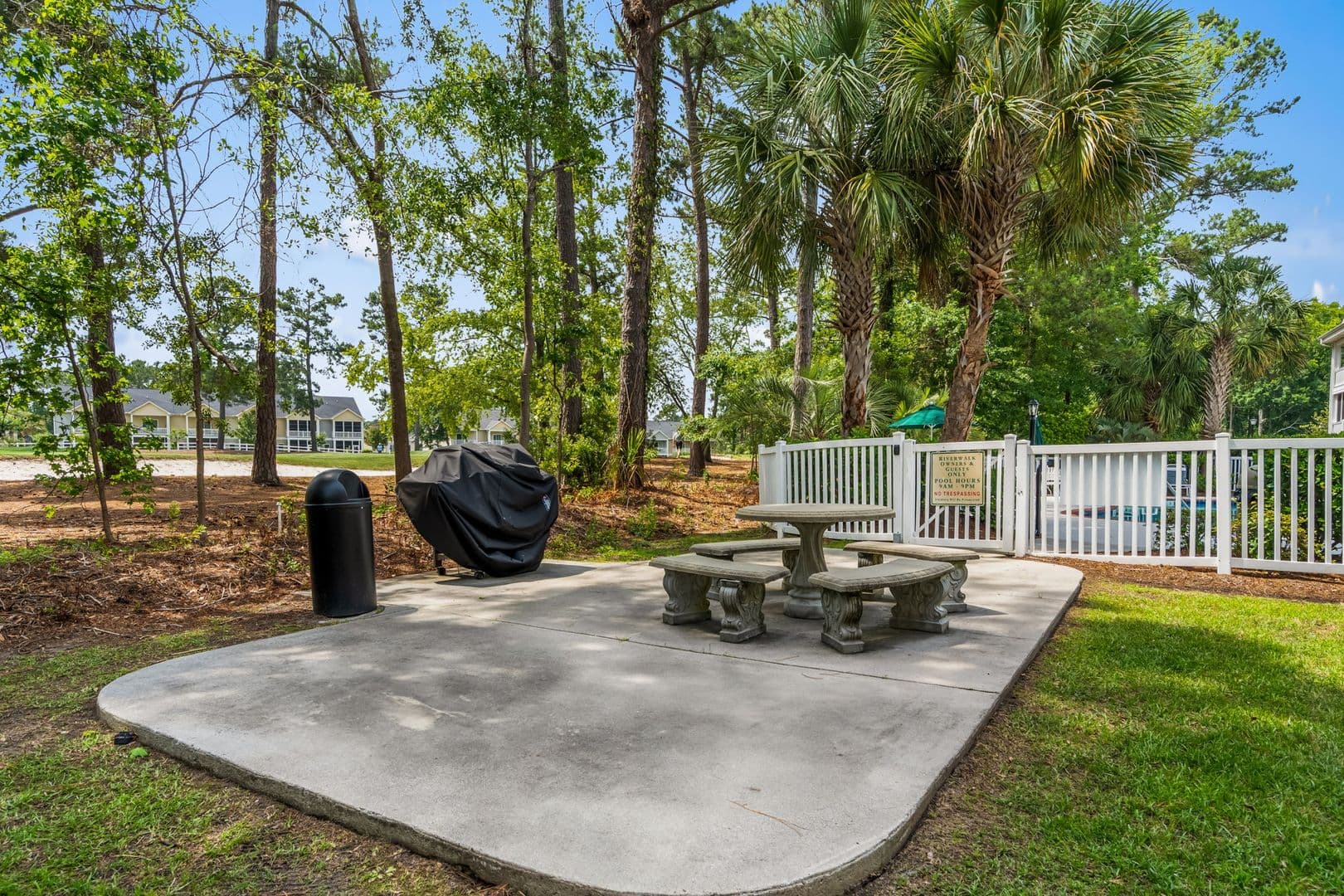 Myrtle Beach Condo: 686 Riverwalk Drive