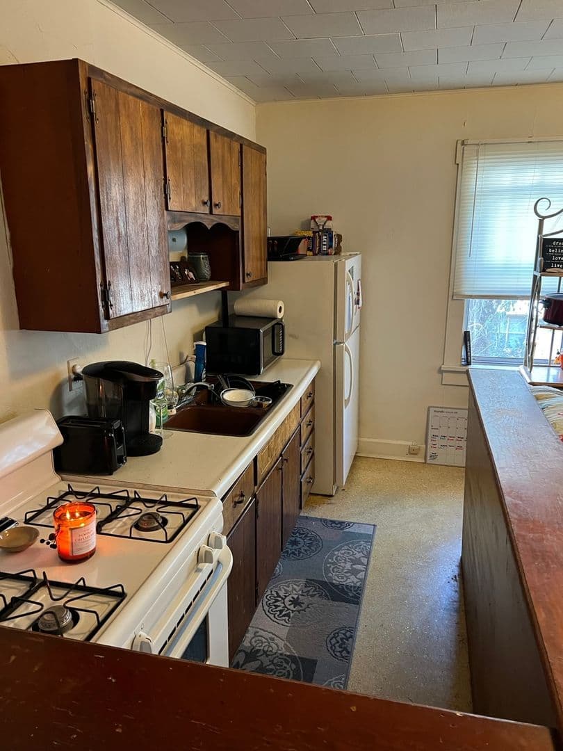 Bloomington Apartment: 1202 South Park  Avenue