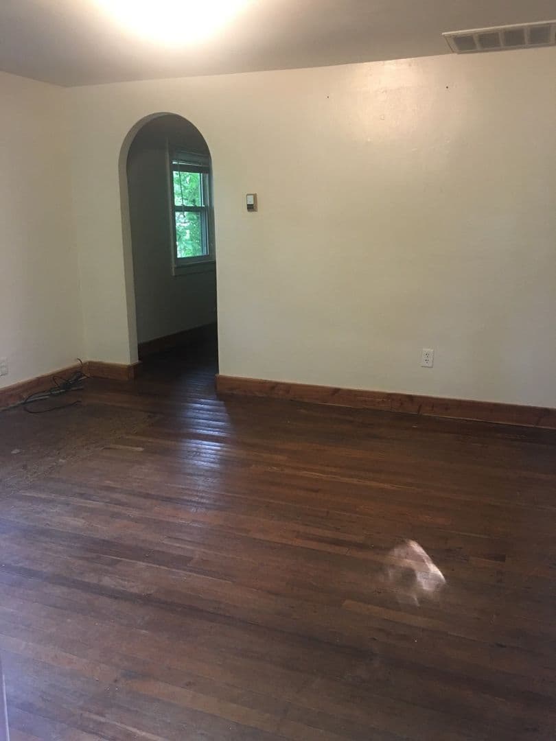 Bloomington House: 1306 West 6th Street