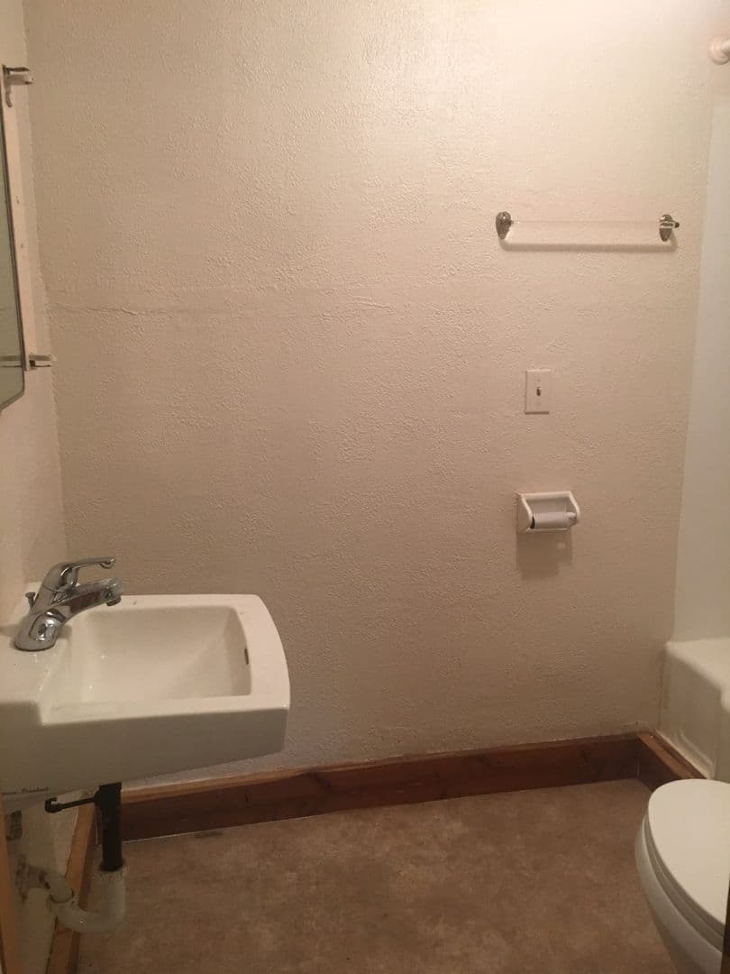 Bloomington House: 1306 West 6th Street