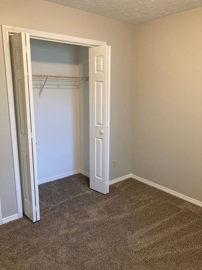 Bloomington Apartment: 1385 West Allen Street - A3