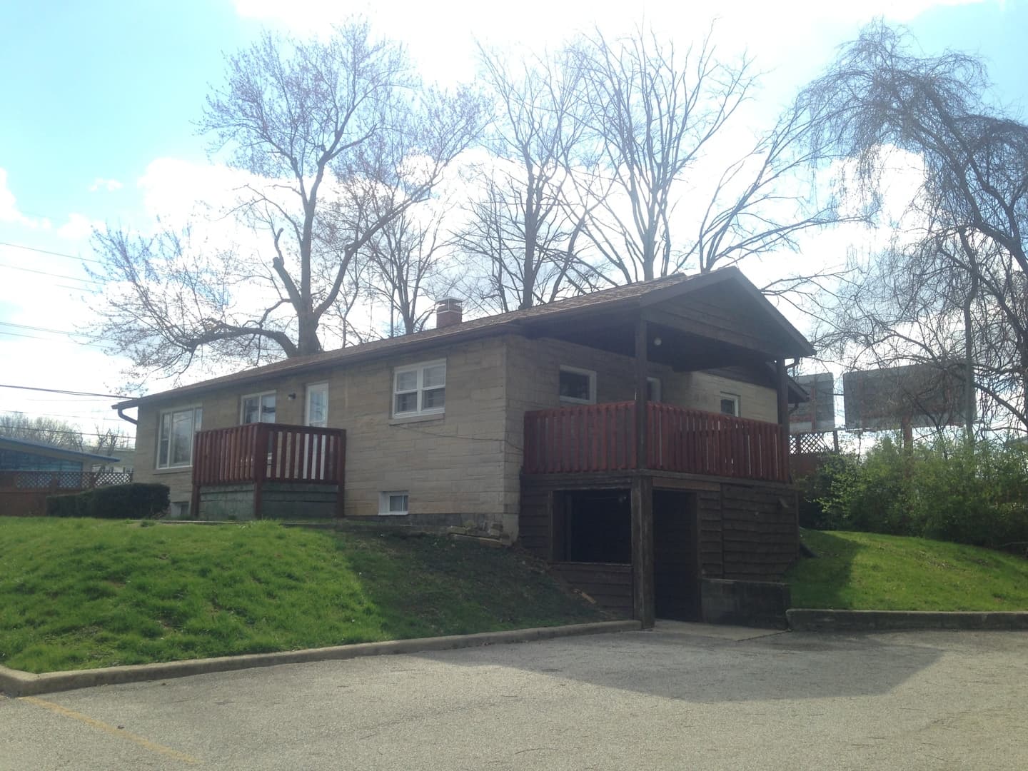 Bloomington Apartment: 716 West 17th Street - 716 West 17th Street
