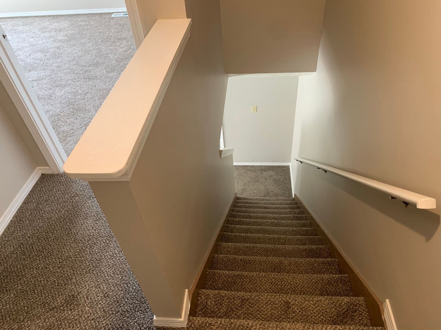 Bloomington Apartment: 1383 West Allen Street