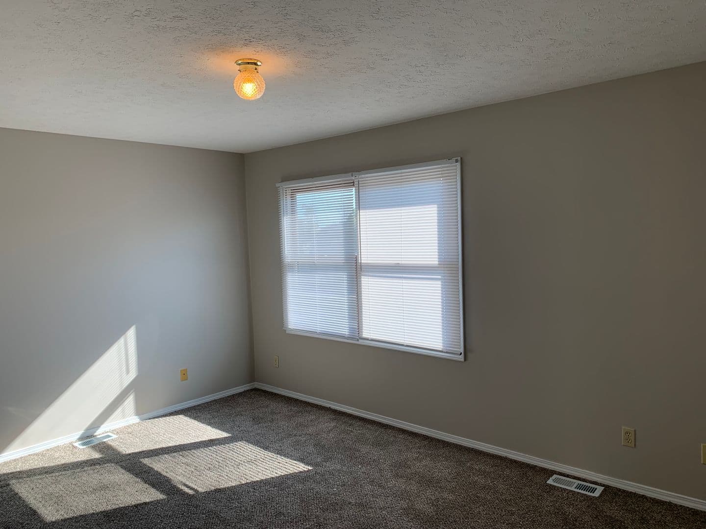 Bloomington Apartment: 1383 West Allen Street