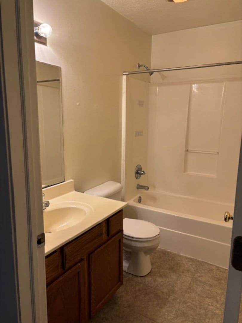 Bloomington House: 1304 North Kinser Pike