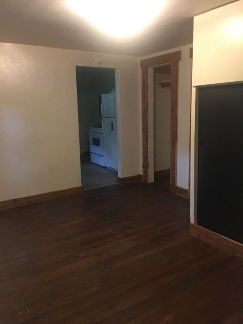 Bloomington House: 1306 West 6th Street