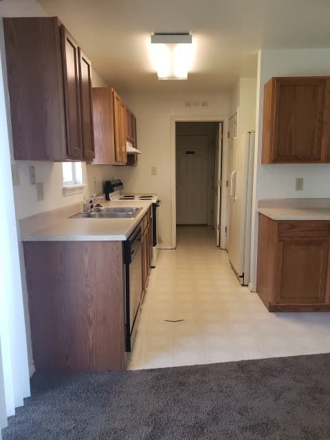 Bloomington House: 1302 North Kinser Pike
