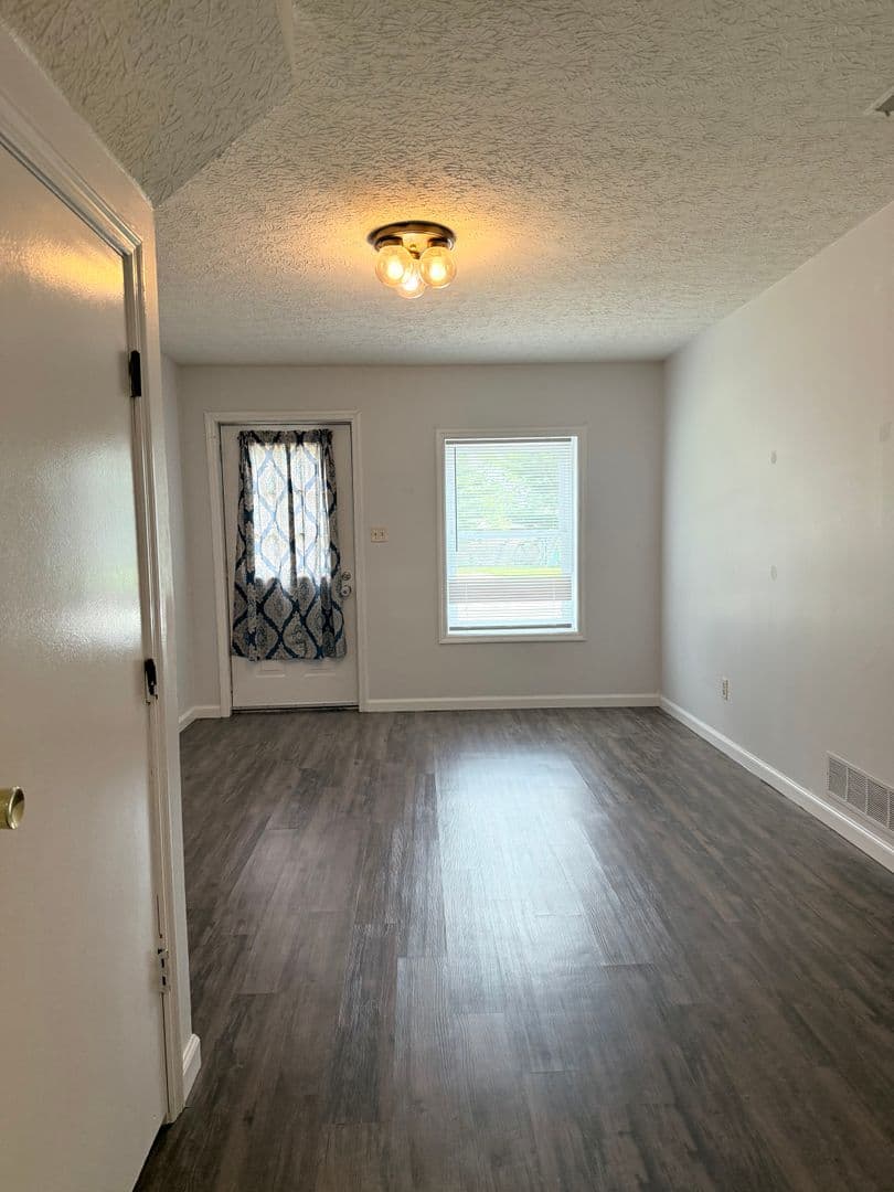 Bloomington House: 3505 West Festive Drive