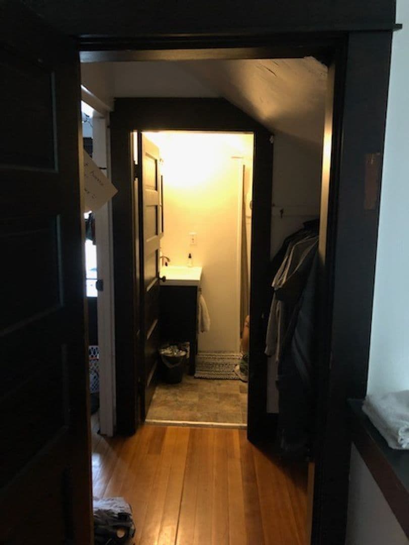 Bloomington House: 520 South Park Avenue