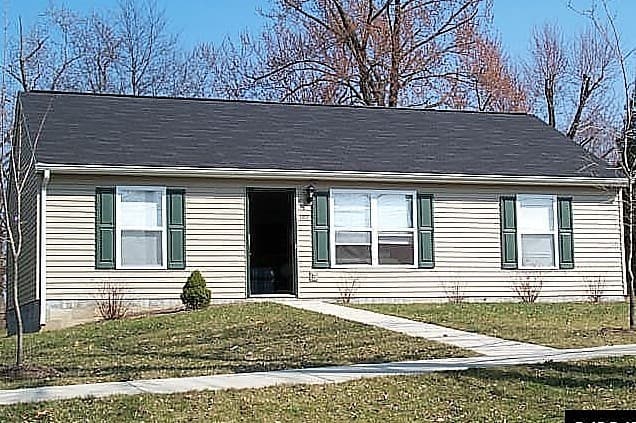 Bloomington House: 1302 North Kinser Pike
