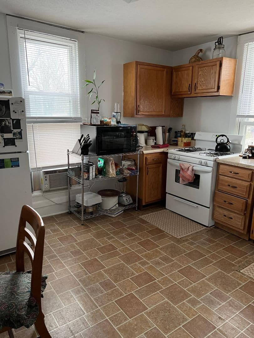 Bloomington Apartment: 726 West Kirkwood Avenue