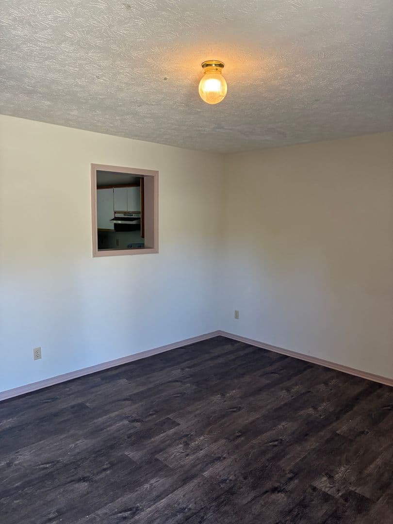Bloomington Apartment: 1377 West Allen Street