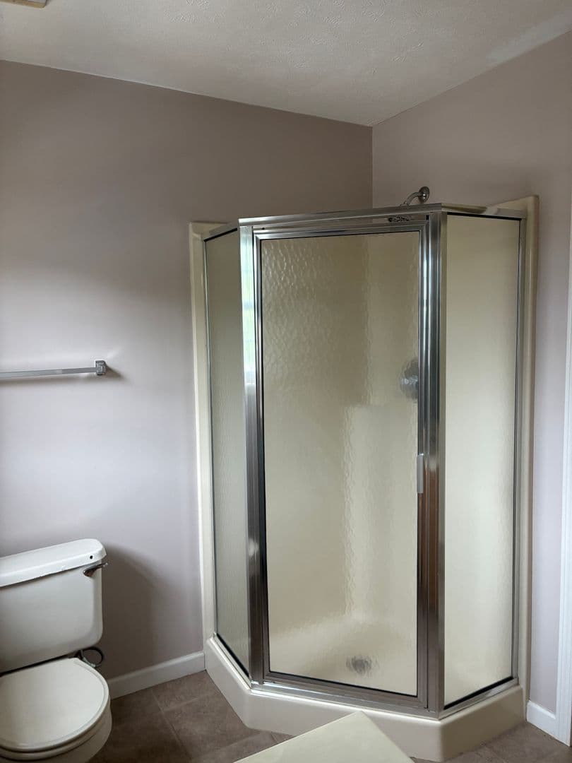Bloomington House: 3465 South Oaklawn Court