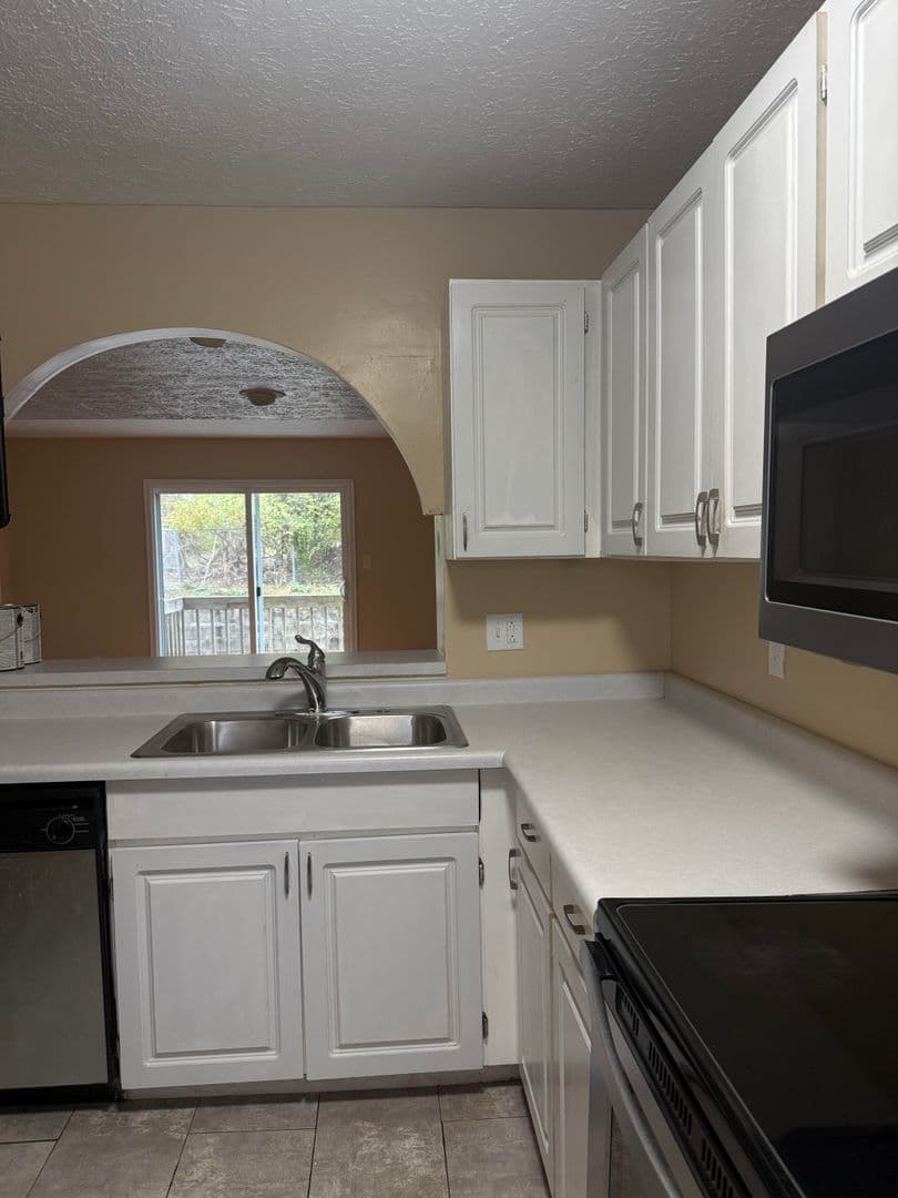 Bloomington Townhome: 583 E Graham Place