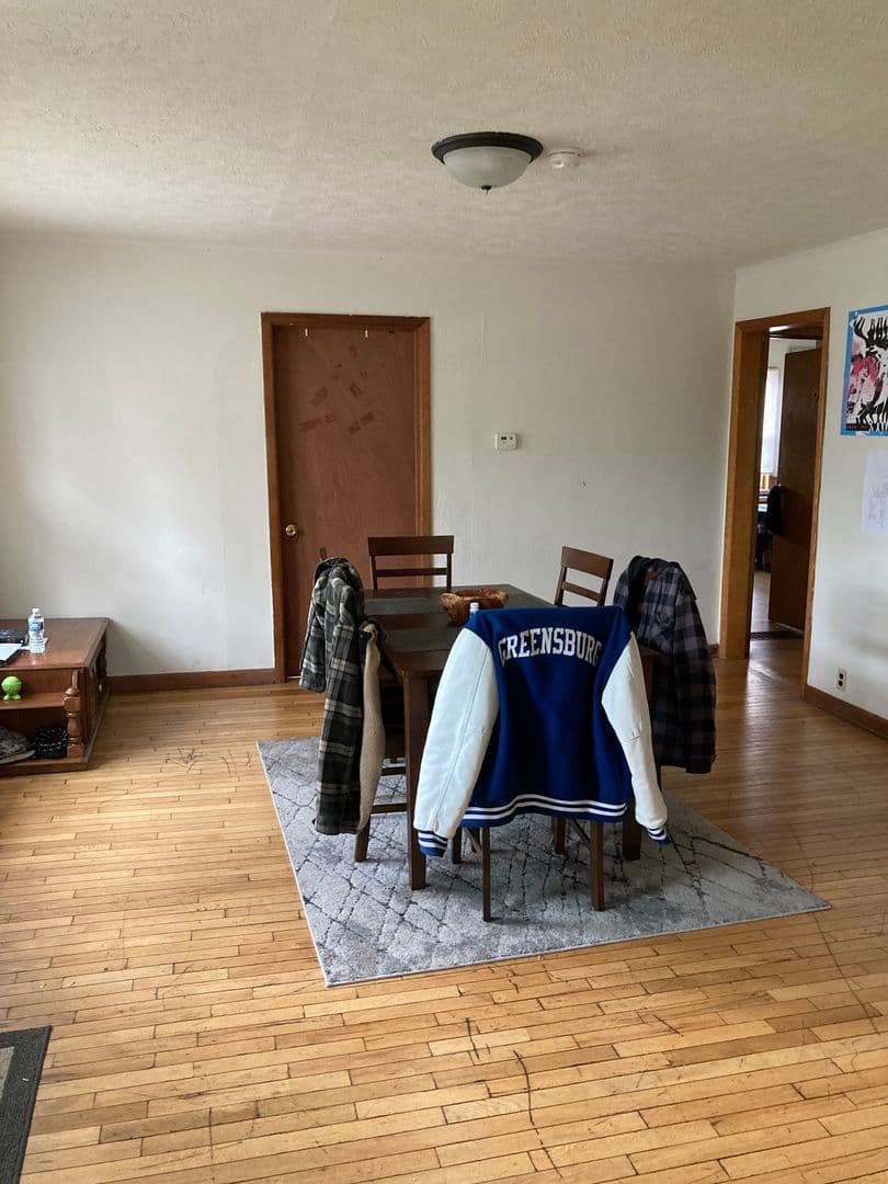 Bloomington Apartment: 716 West 17th Street - 716 West 17th Street