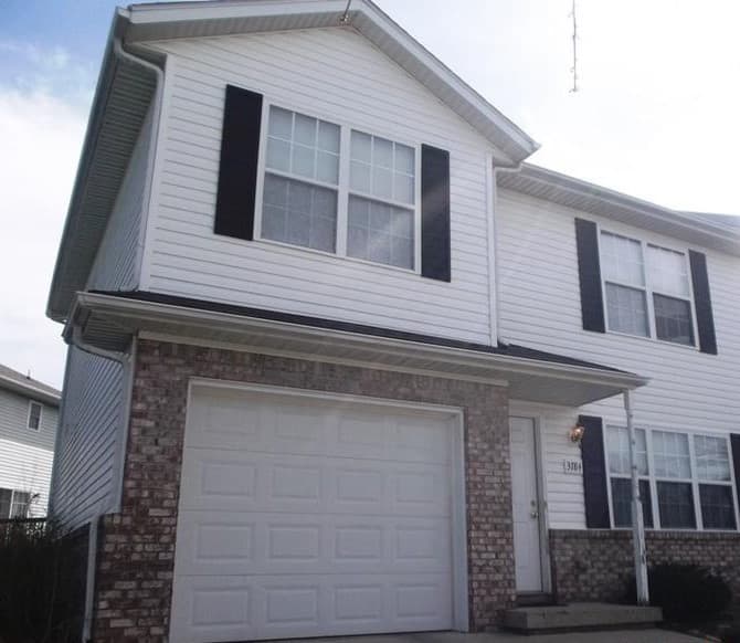 Bloomington Townhome: Batchelor Heights
