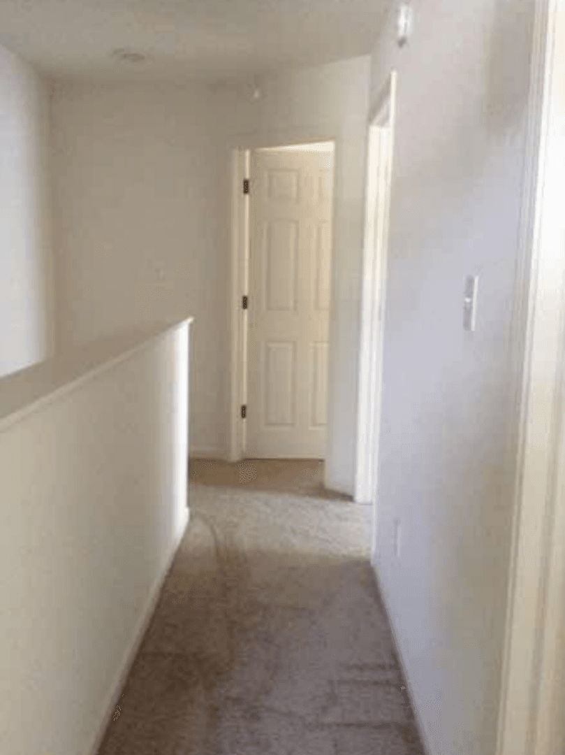 Bloomington House: 3351 South Oaklawn Circle