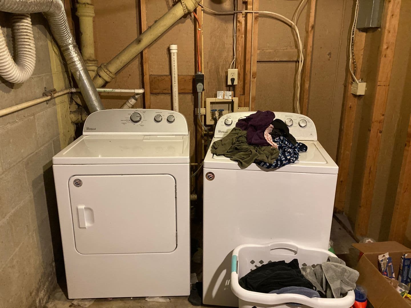 Bloomington Apartment: 716 West 17th Street - 716 West 17th Street