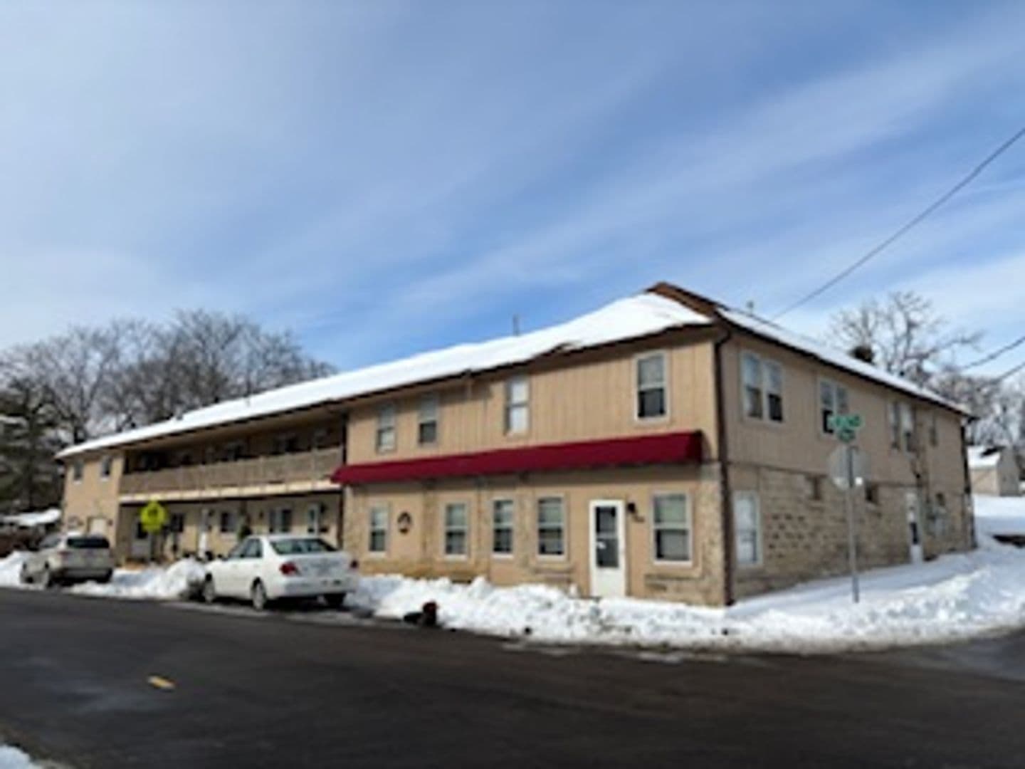 Bloomington Apartment: 800 West 11th Street