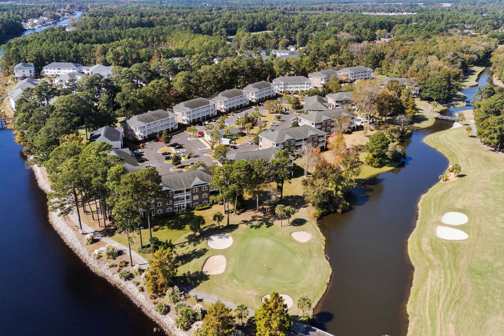 Myrtle Beach Condo: 686 Riverwalk Drive