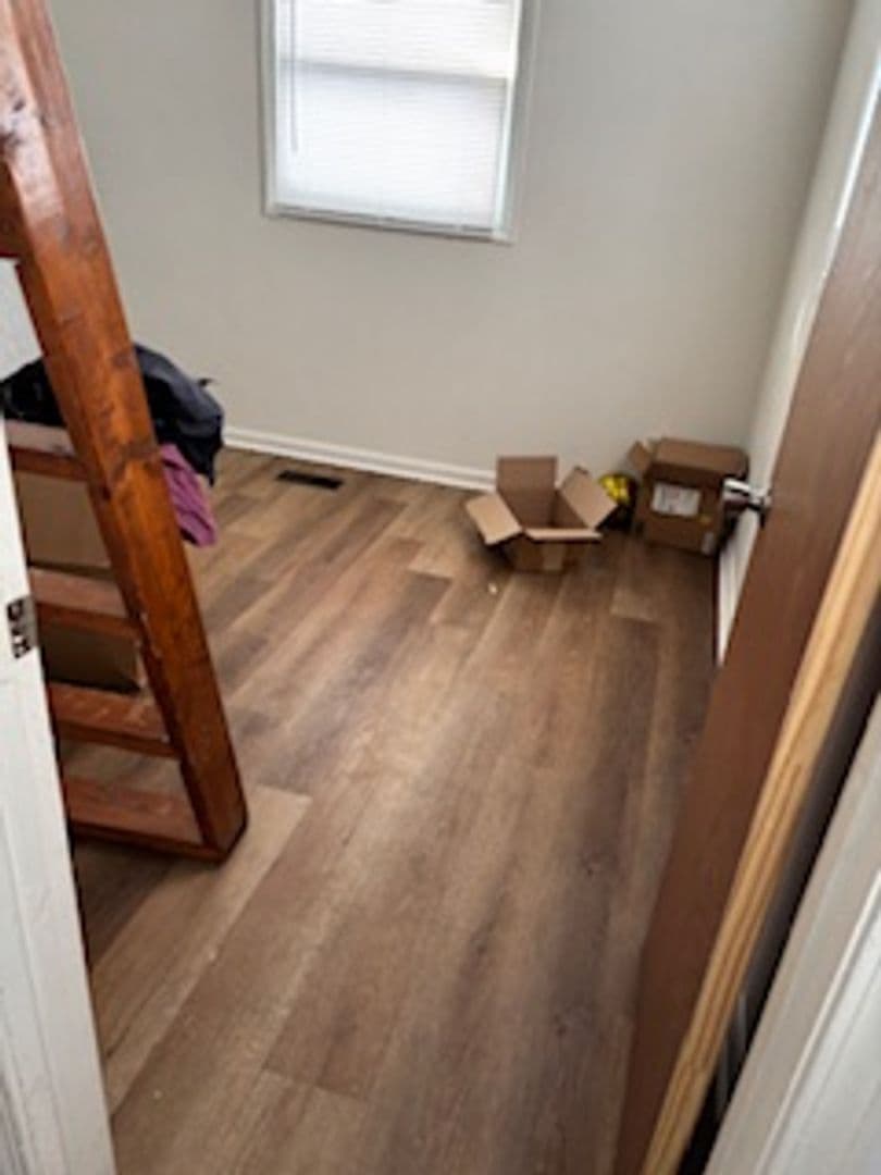 Bloomington Apartment: 800 West 11th Street