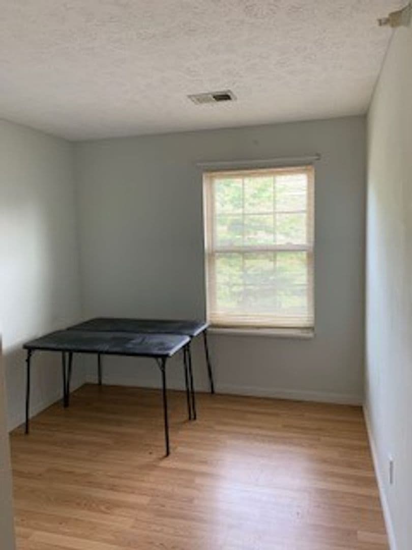 Bloomington House: 3200 East John Hinkle Place, Apartment I