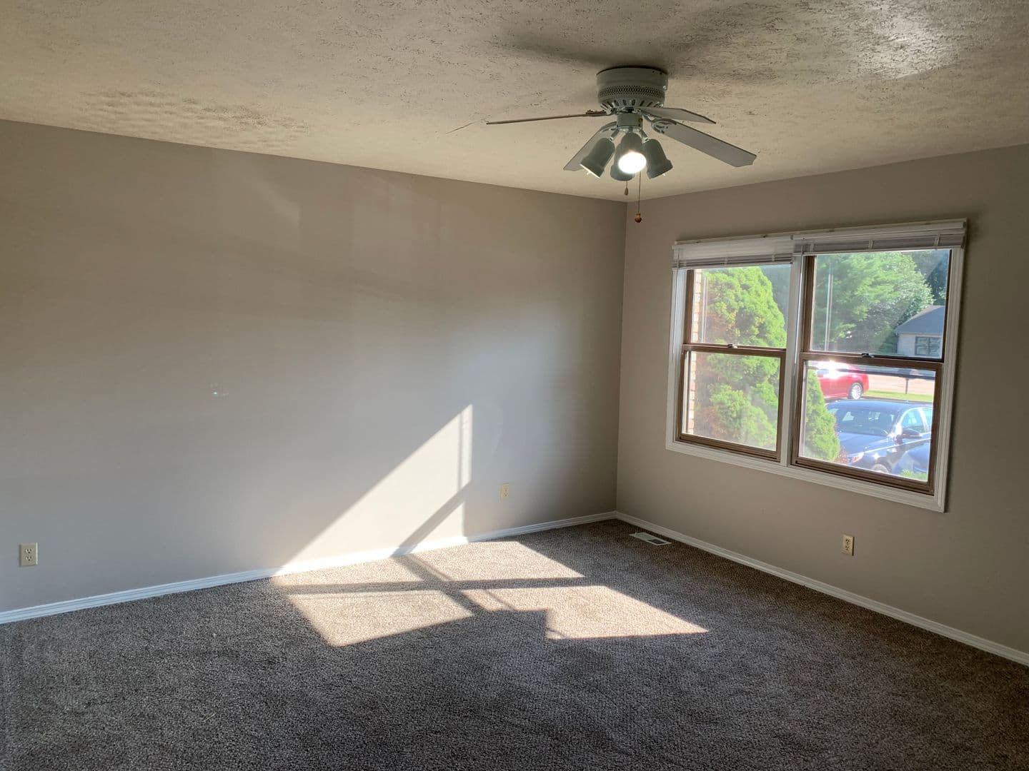 Bloomington Apartment: 1383 West Allen Street