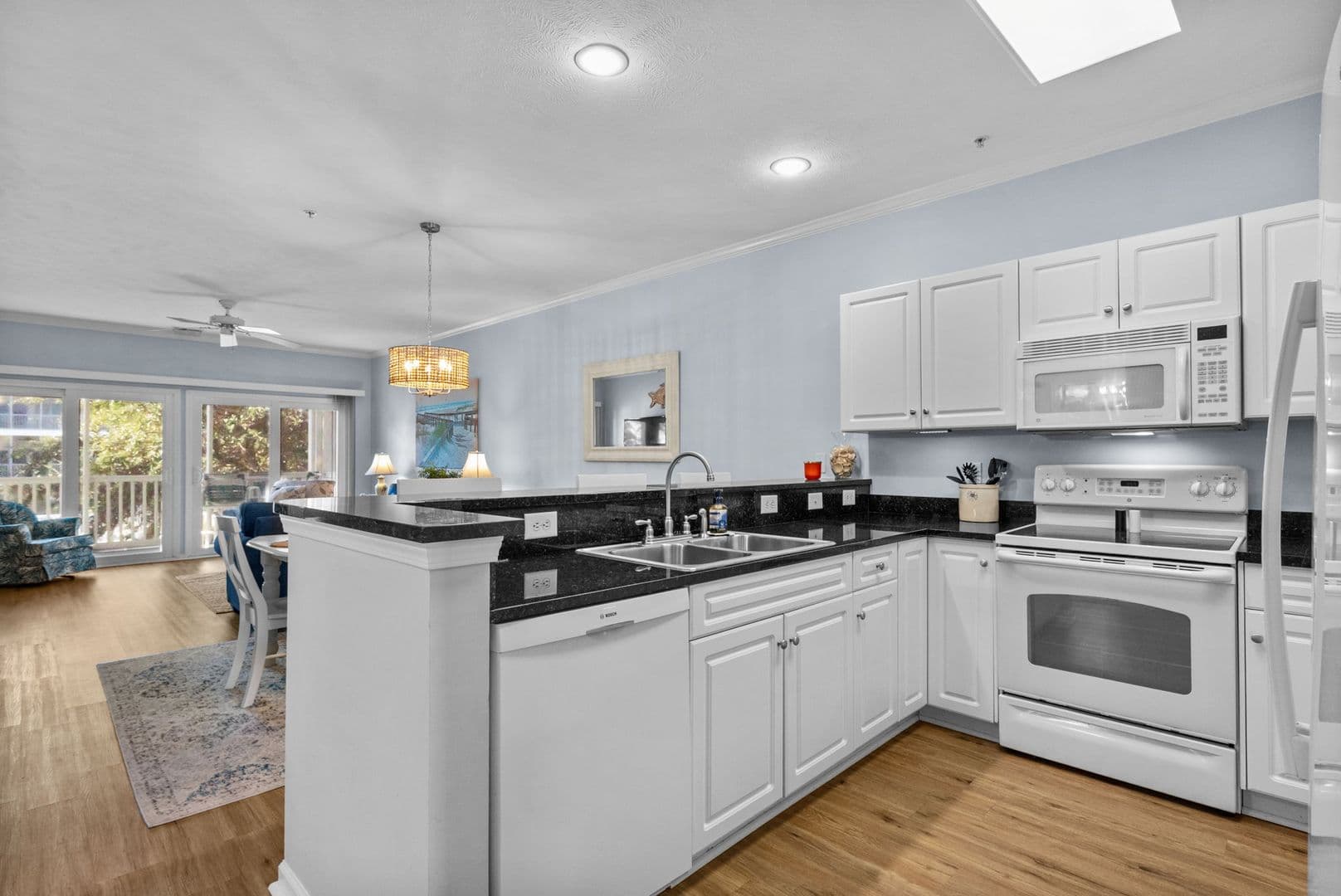 North Myrtle Beach Condo: 601 Hillside Ave North