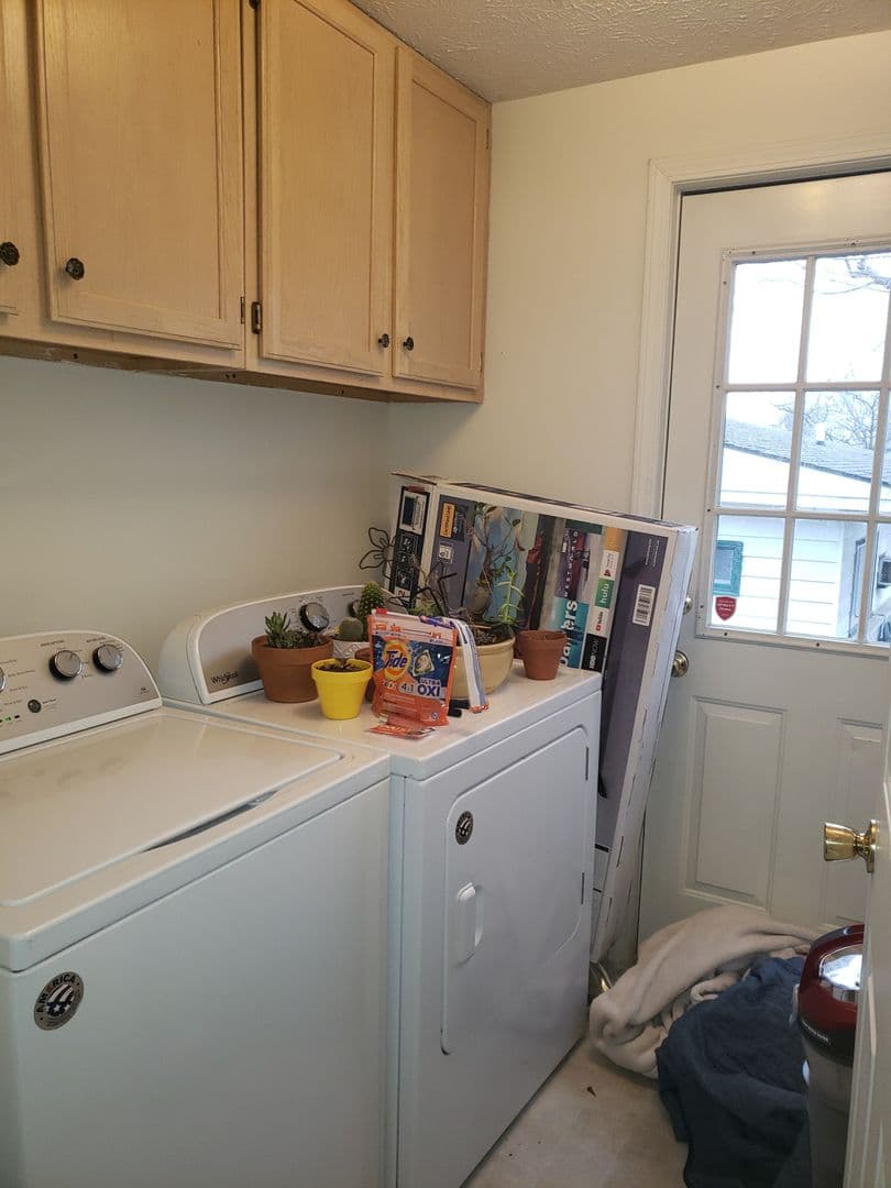 Bloomington House: 307 1/2 East 16th Street