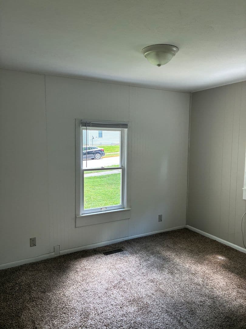 Bloomington House: 1003 North Woodburn Avenue