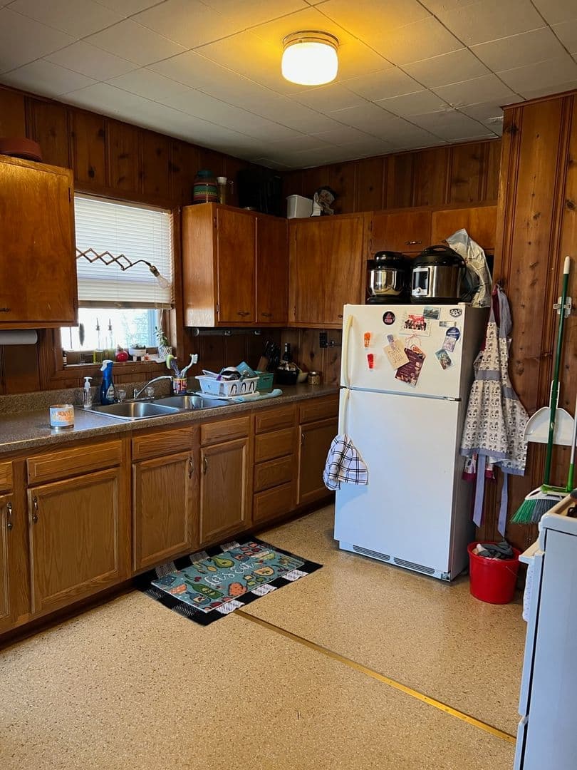 Bloomington Apartment: 1202 South Park  Avenue