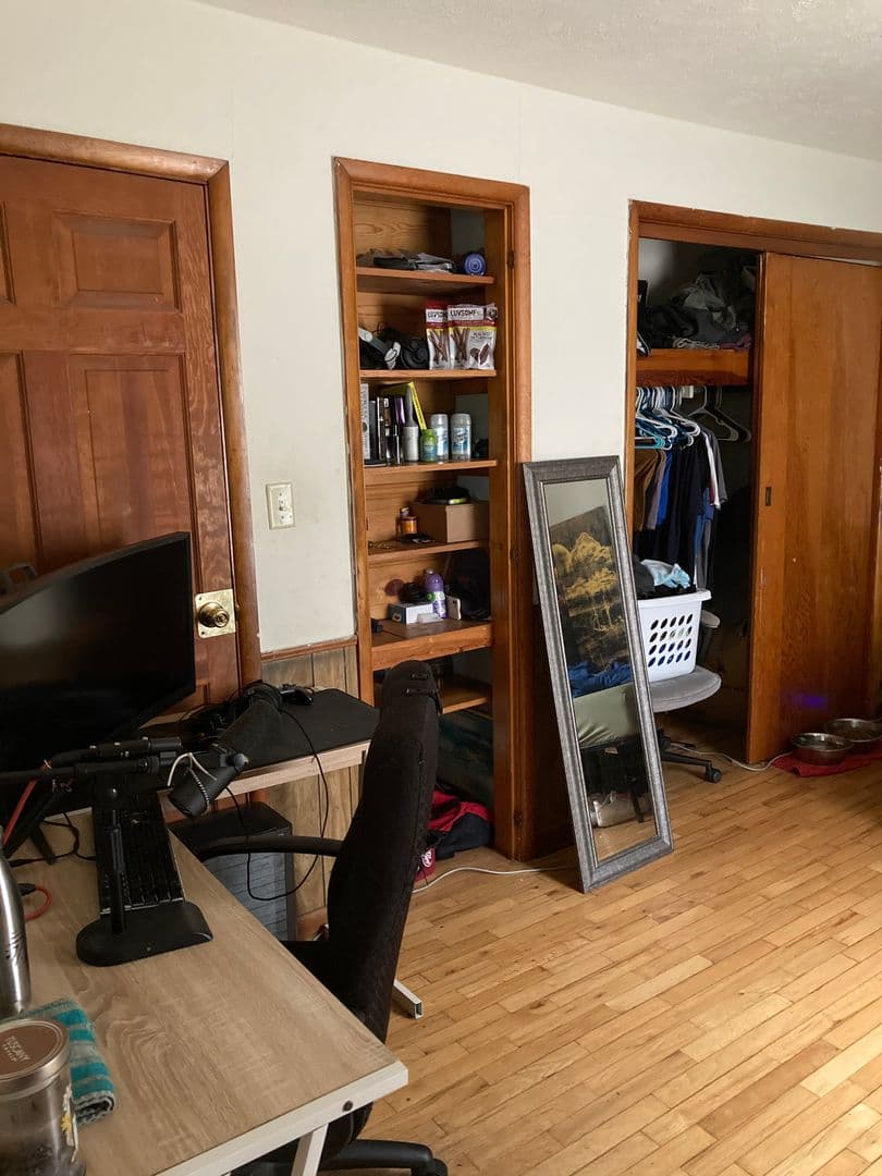 Bloomington Apartment: 716 West 17th Street - 716 West 17th Street