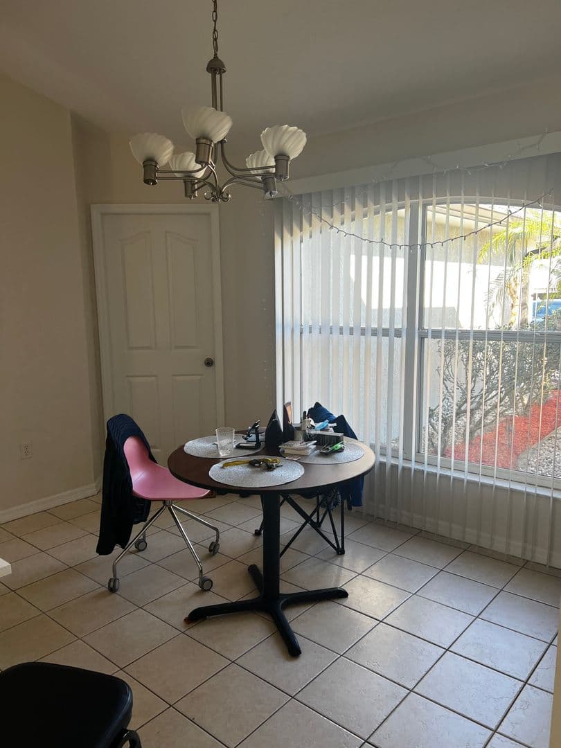 Deltona House: 2274 E. Fairbanks Drive