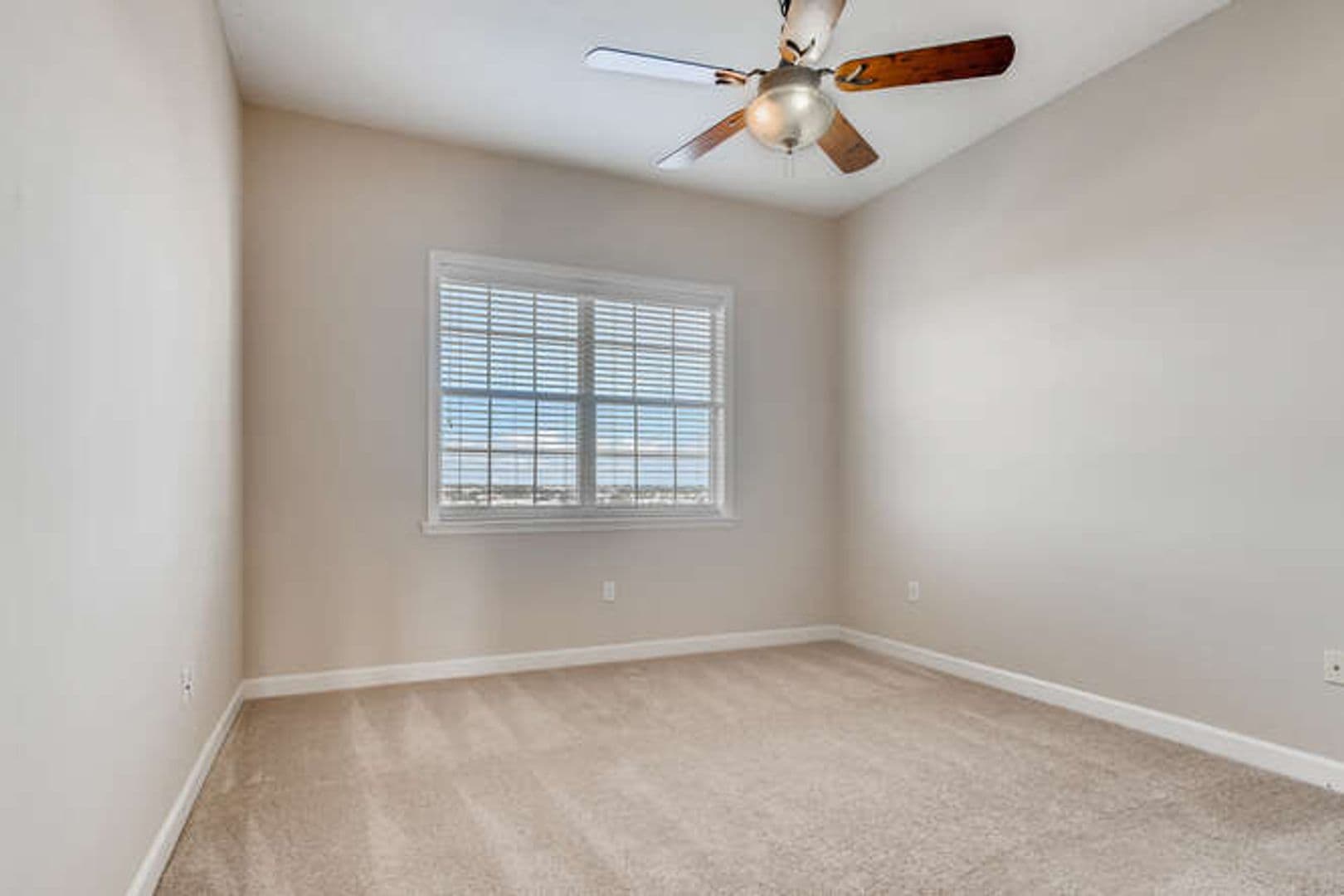 Orlando House: 8749 The Esplanade Unit 32
