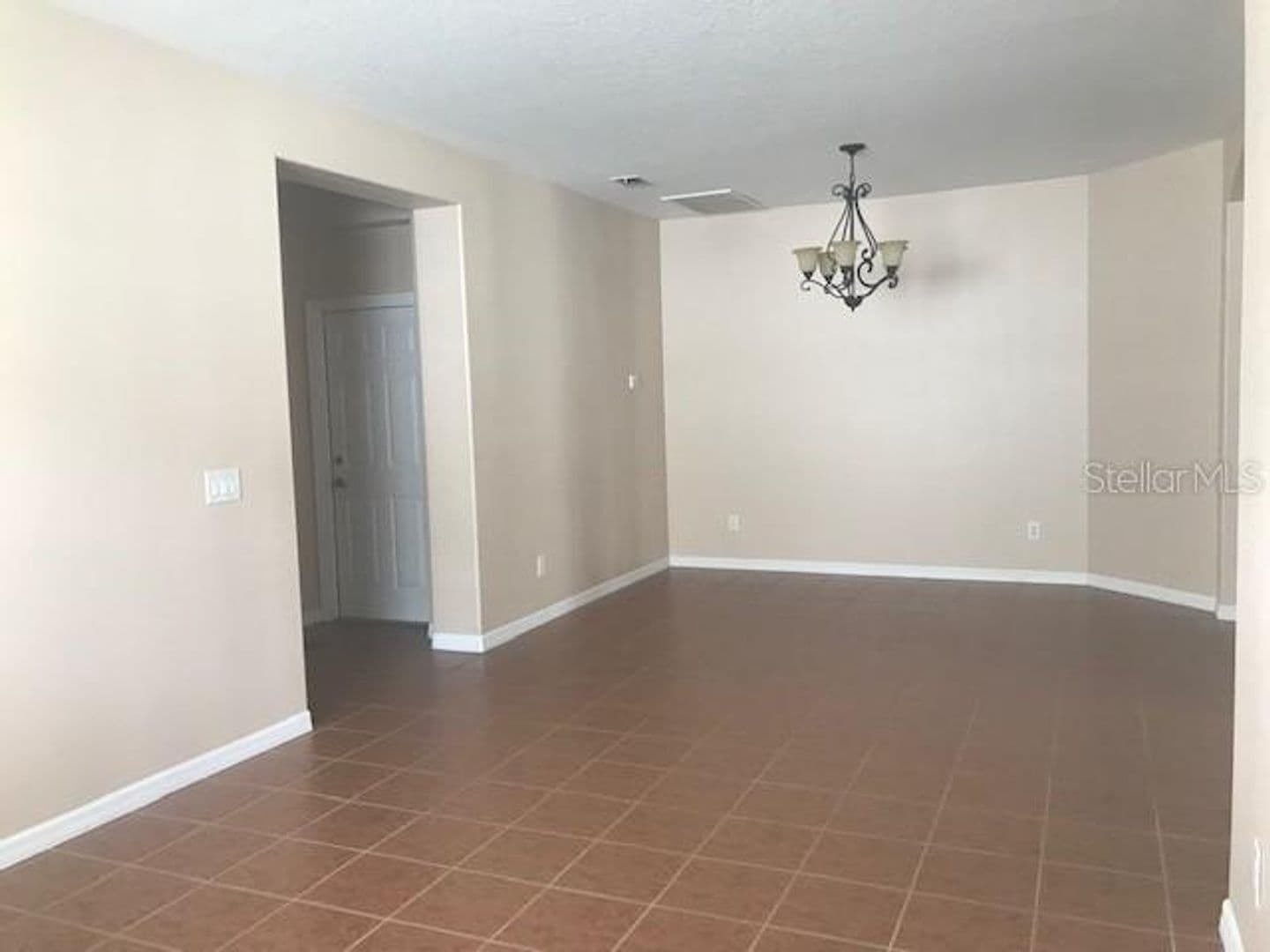 Orlando House: 8838 Leeland Archer Blvd.