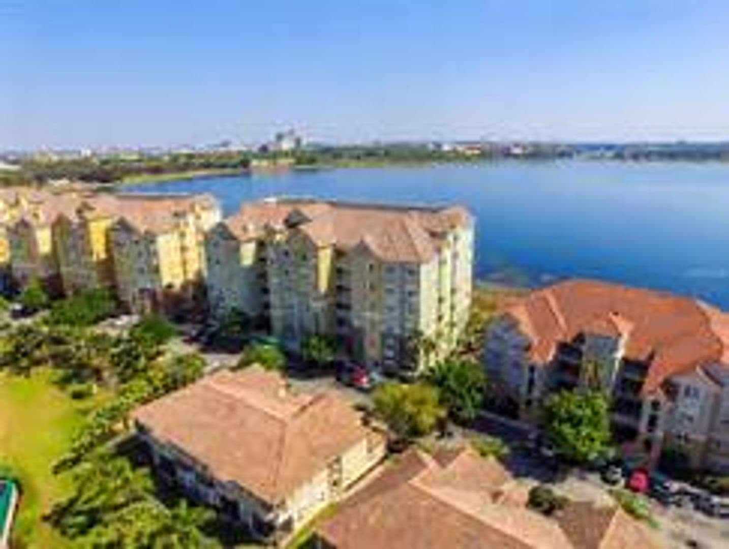 Orlando House: 8749 The Esplanade Unit 32