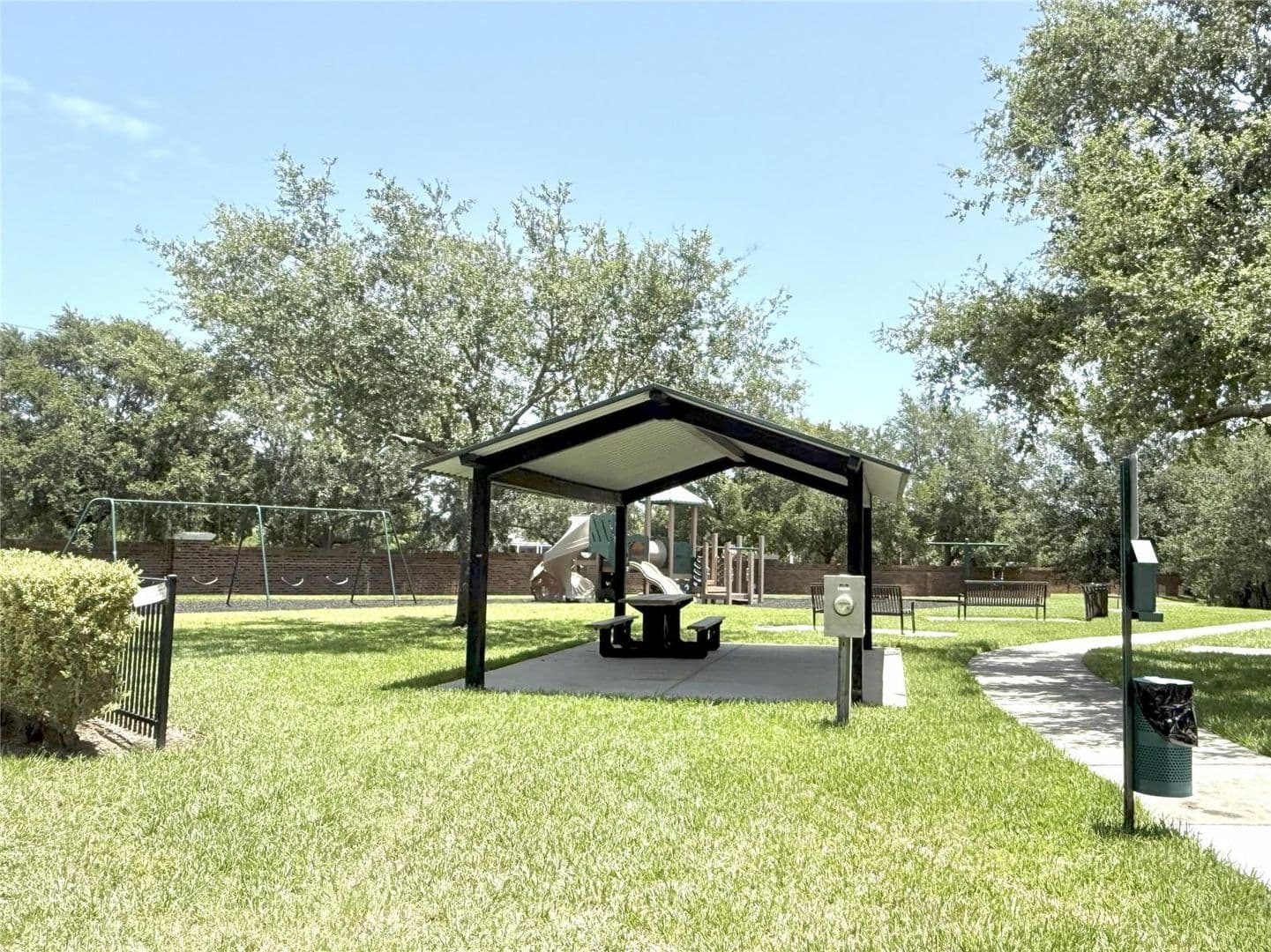 Orlando House: 8838 Leeland Archer Blvd.