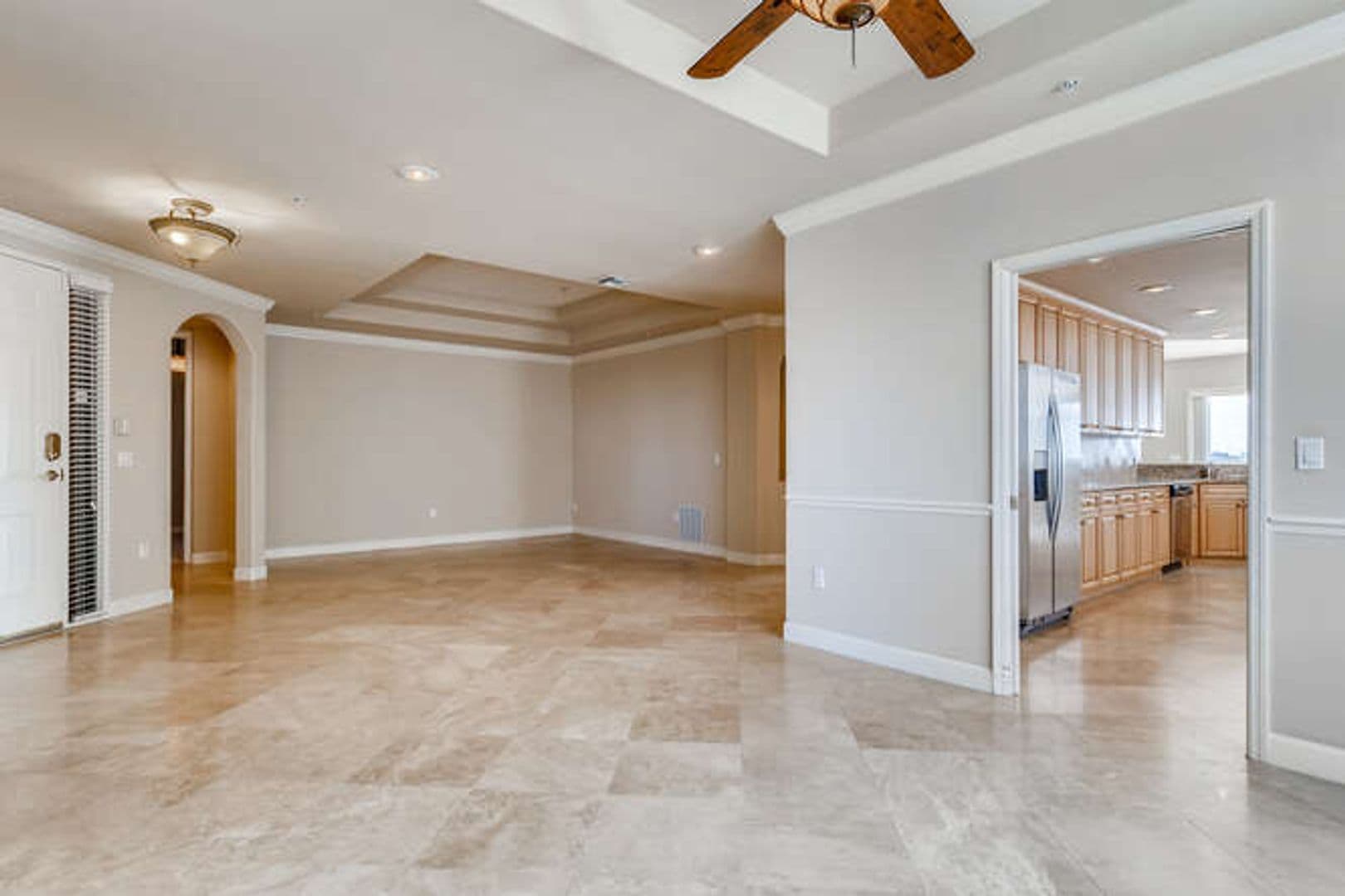 Orlando House: 8749 The Esplanade Unit 32