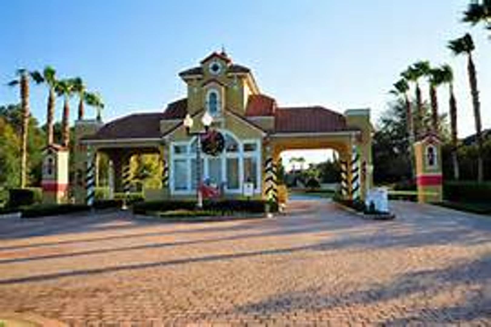 Orlando House: 8749 The Esplanade Unit 32