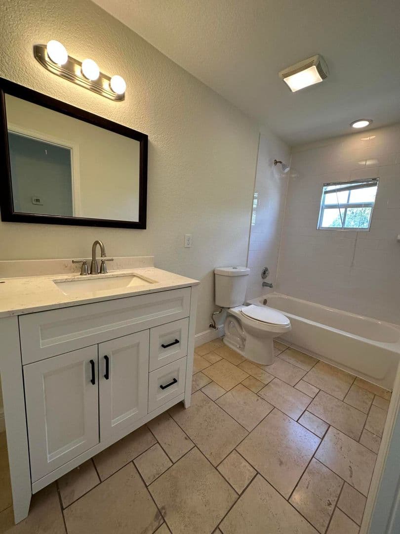 West Palm Beach Apartment: 340 Walton Blvd