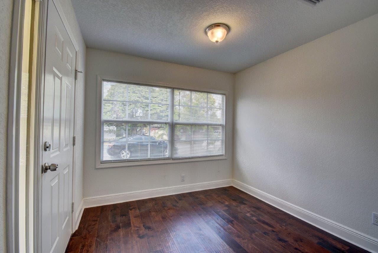 West Palm Beach Apartment: 340 Walton Blvd