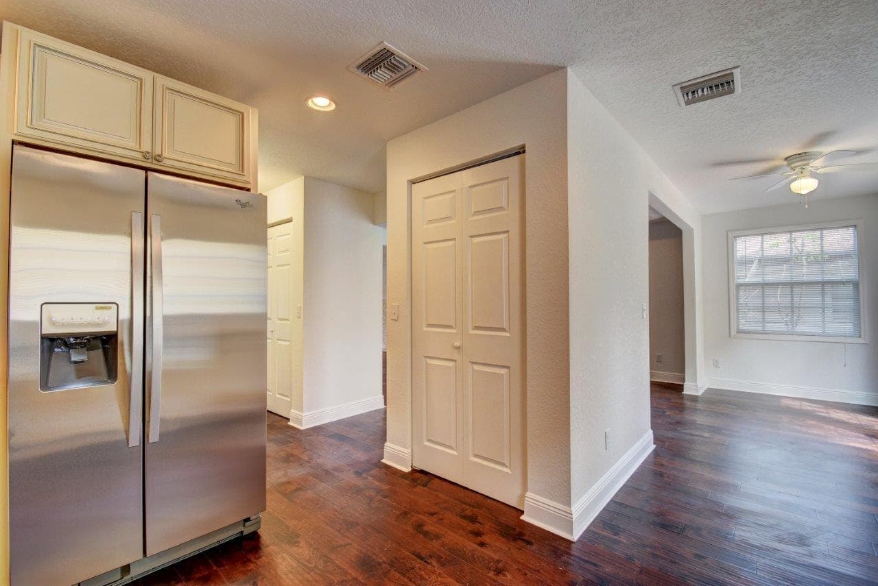 West Palm Beach Apartment: 340 Walton Blvd