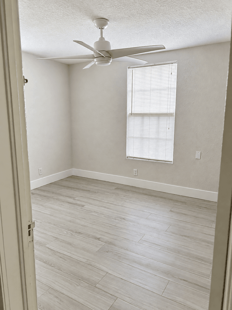 West Palm Beach Apartment: 340 Walton Blvd