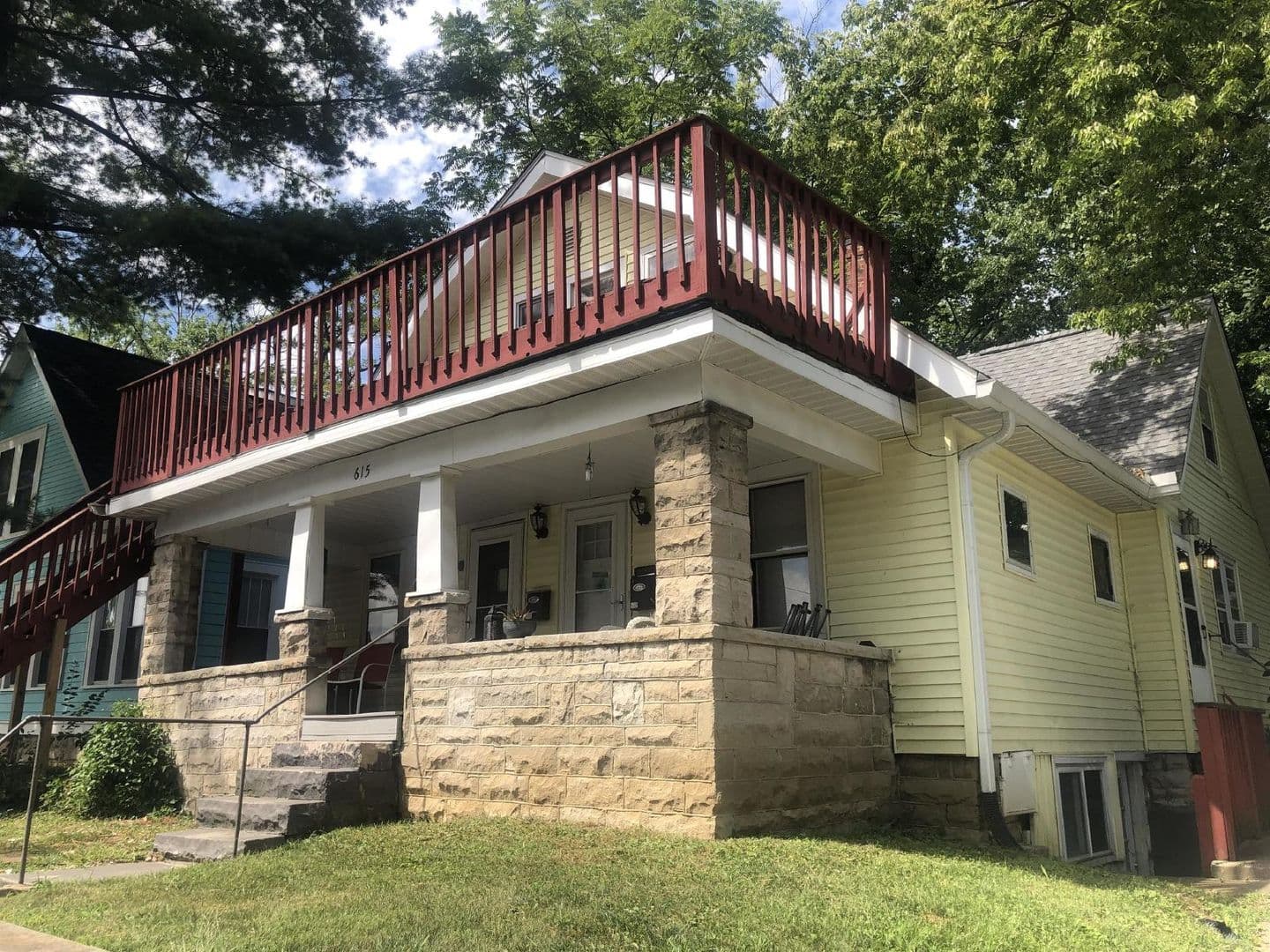 Bloomington Apartment: 615 N Lincoln St