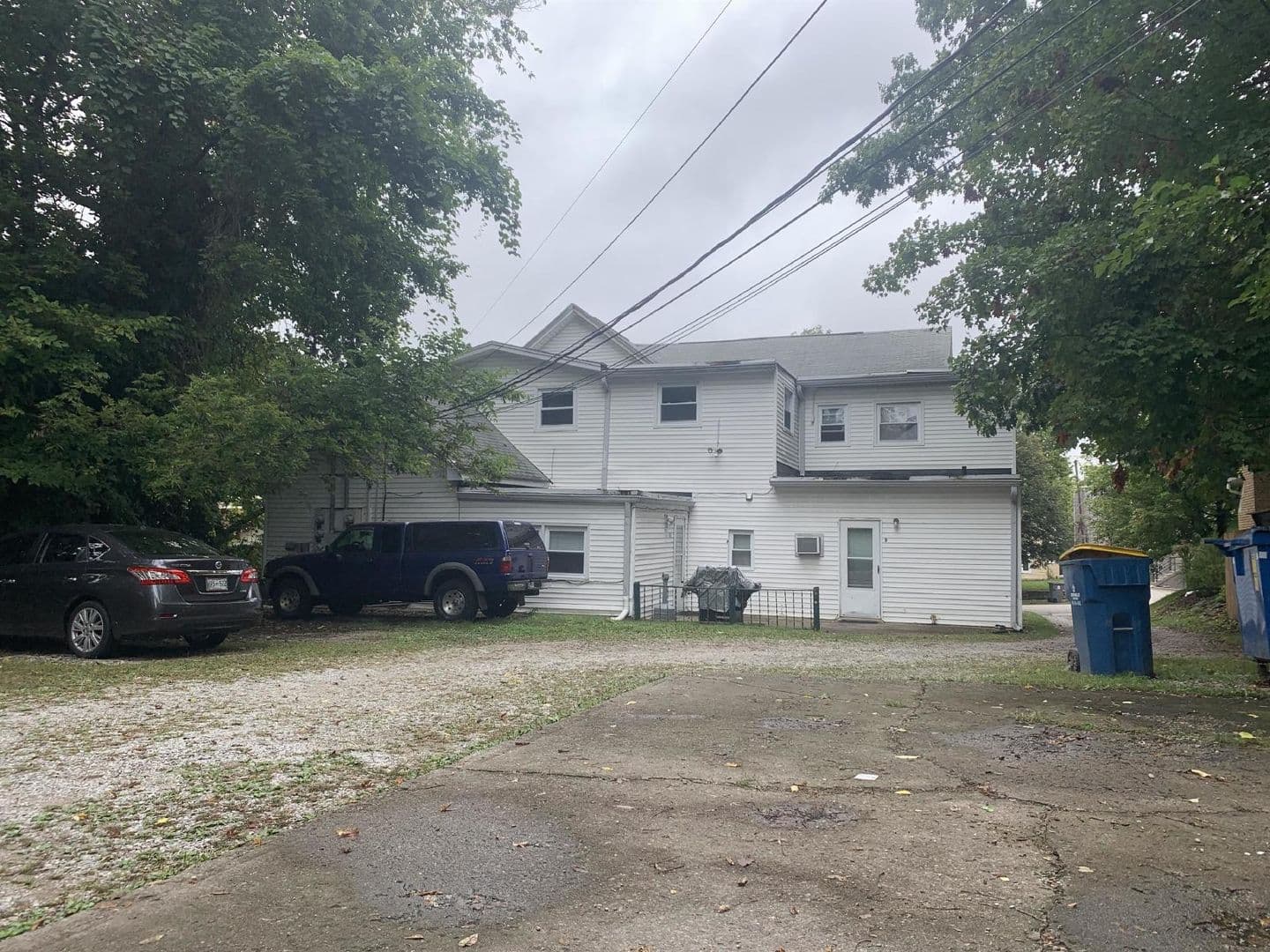 Bloomington Apartment: 416 E. 2nd St.