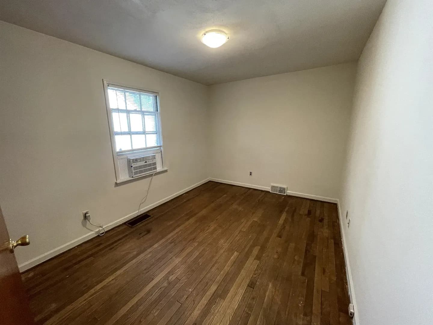 Bloomington House: 403 N. Roosevelt