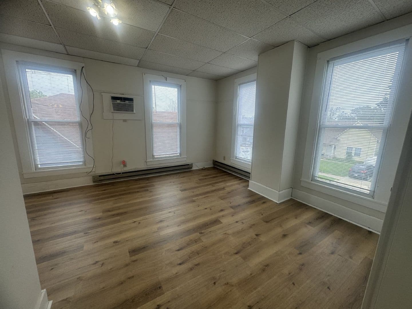 Bloomington Apartment: 416 E. 2nd St.