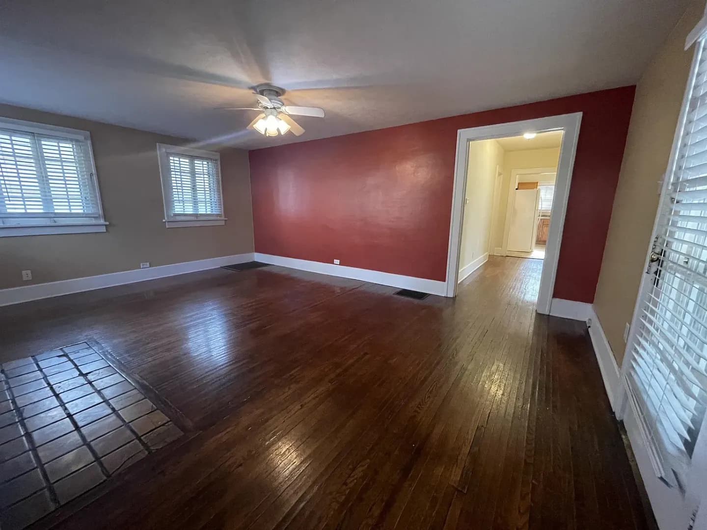 Bloomington House: 449 S Henderson St