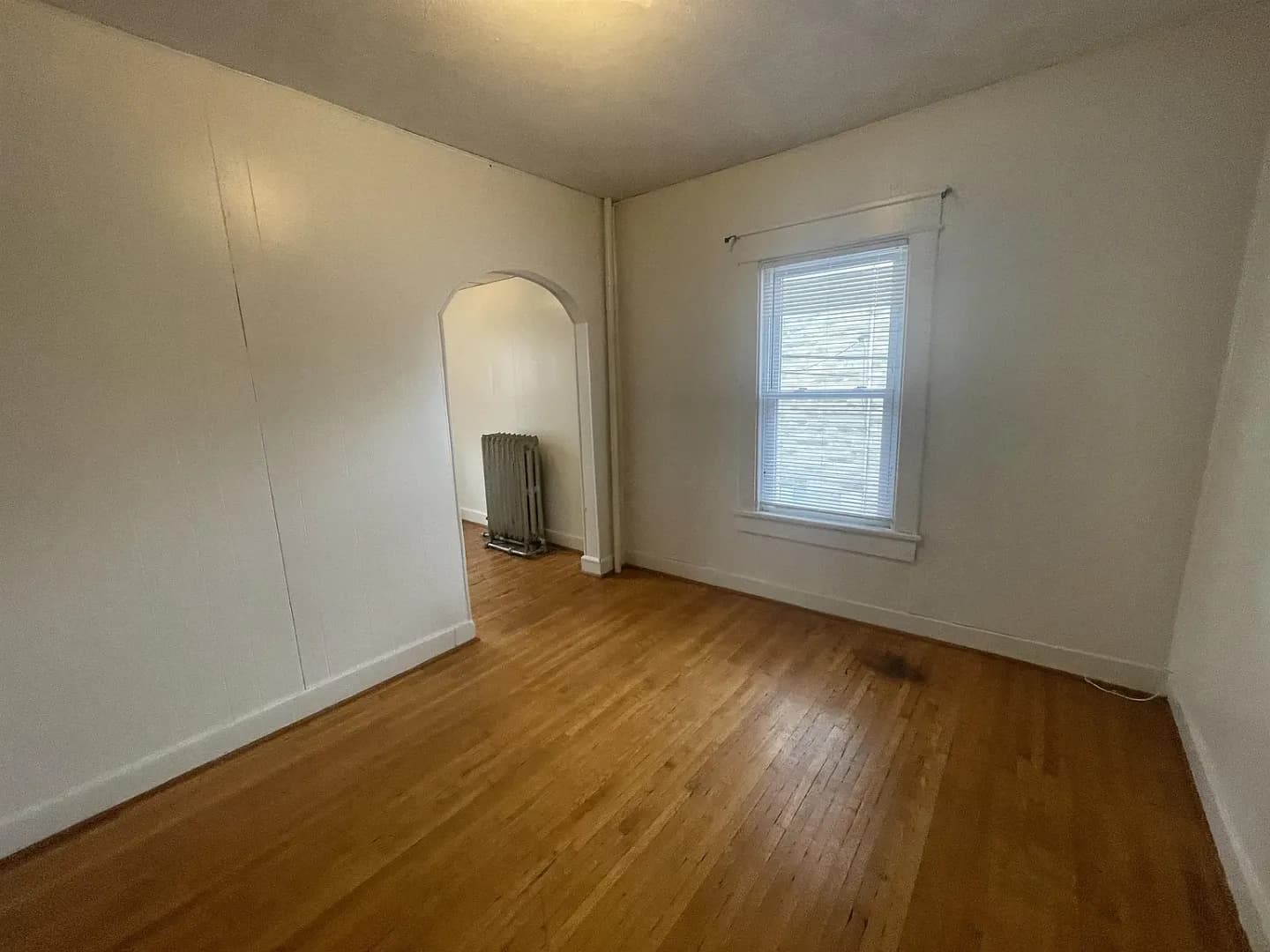 Bloomington Apartment: 420 S. Fess