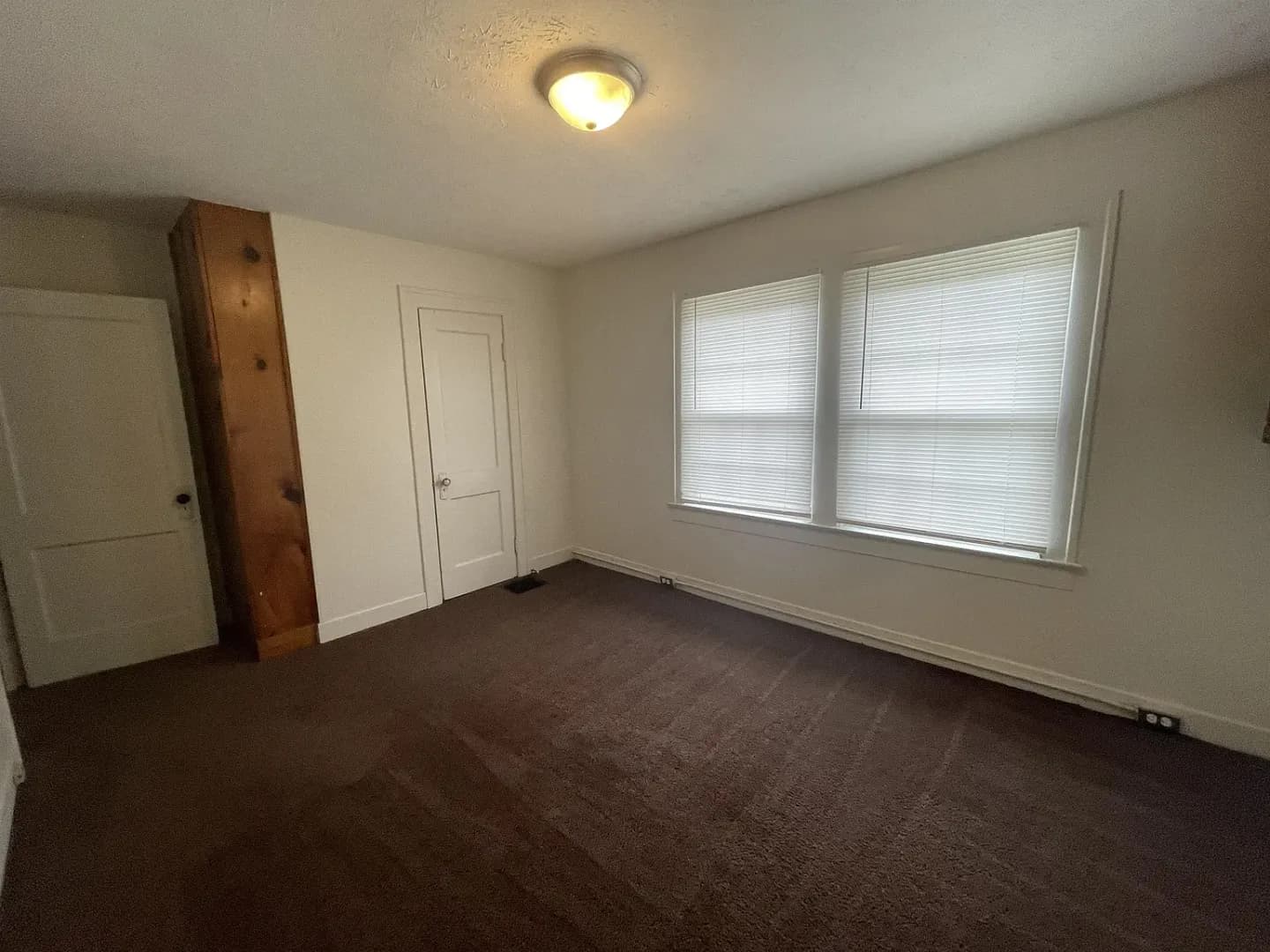 Bloomington House: 714 E 1st St